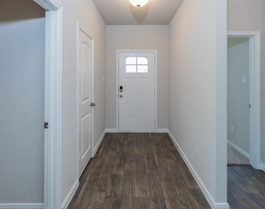 6621 Kildare Dr - Photo Thumbnail 4
