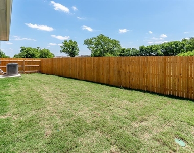 6621 Kildare Dr - Photo Thumbnail 15