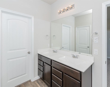 6621 Kildare Dr - Photo Thumbnail 23