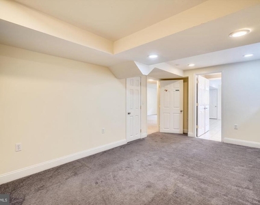 11200 Powder Horn Drive - Photo Thumbnail 37