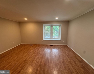 6586 Waning Moon Way - Photo Thumbnail 10