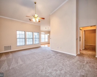 712 Kings Path - Photo Thumbnail 6