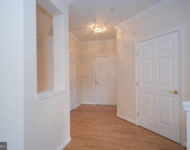 712 Kings Path - Photo Thumbnail 4