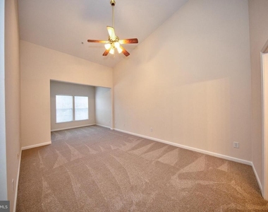 712 Kings Path - Photo Thumbnail 18