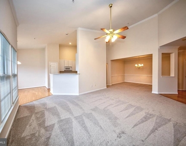 712 Kings Path - Photo Thumbnail 8
