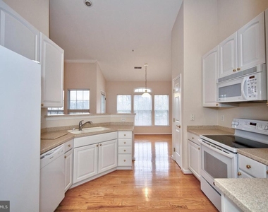 712 Kings Path - Photo Thumbnail 16