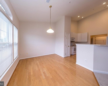712 Kings Path - Photo Thumbnail 13