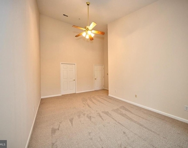 712 Kings Path - Photo Thumbnail 20