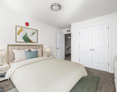 900 Gilbert Road - Photo Thumbnail 19
