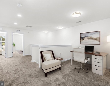 900 Gilbert Road - Photo Thumbnail 12