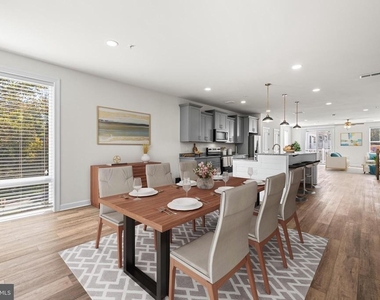 900 Gilbert Road - Photo Thumbnail 2