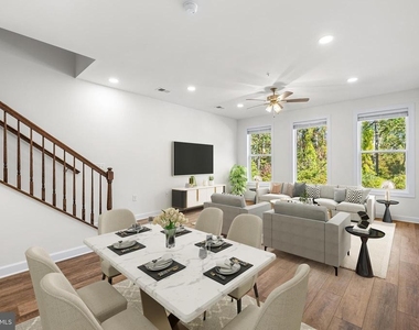 900 Gilbert Road - Photo Thumbnail 4