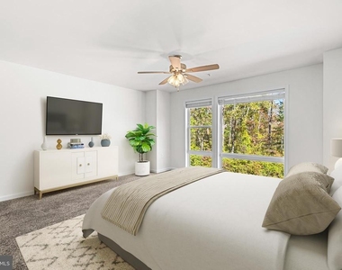 900 Gilbert Road - Photo Thumbnail 10