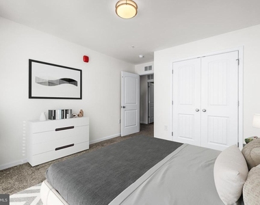 900 Gilbert Road - Photo Thumbnail 15