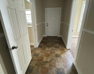 302 S Burleson St - Photo Thumbnail 10