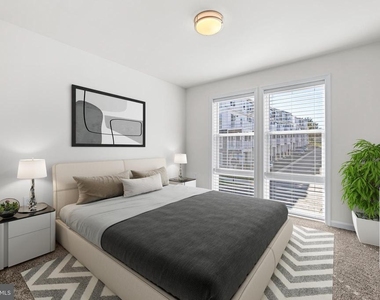900 Gilbert Road - Photo Thumbnail 14
