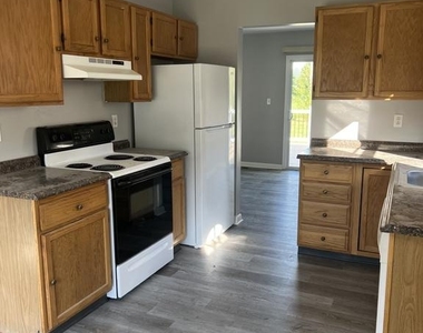 809 W Farrow Court - Photo Thumbnail 1