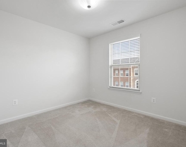 6252 Alexa Street - Photo Thumbnail 14