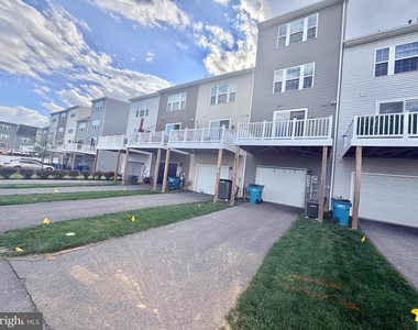 5330 Witch Hazel Lane - Photo Thumbnail 31