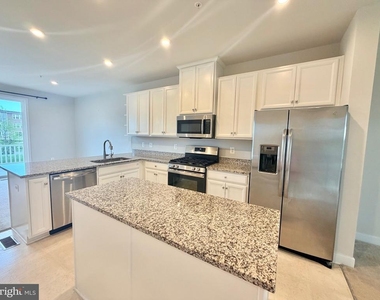 5330 Witch Hazel Lane - Photo Thumbnail 4