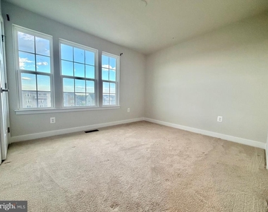 5330 Witch Hazel Lane - Photo Thumbnail 25