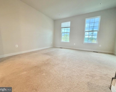5330 Witch Hazel Lane - Photo Thumbnail 11