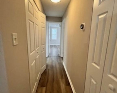808 Stratford Way - Photo Thumbnail 8