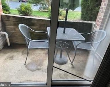 808 Stratford Way - Photo Thumbnail 9