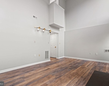 6608 E Beach Drive - Photo Thumbnail 19