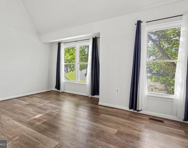 6608 E Beach Drive - Photo Thumbnail 32