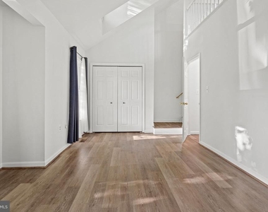 6608 E Beach Drive - Photo Thumbnail 31