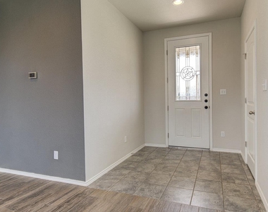 17324 Brittle Ln - Photo Thumbnail 3