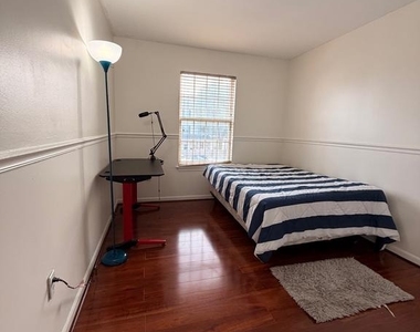 5707 Duke Court - Photo Thumbnail 17