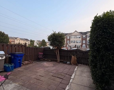 5707 Duke Court - Photo Thumbnail 33