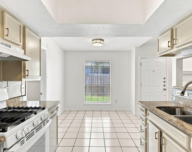 615 Luther Dr - Photo Thumbnail 8