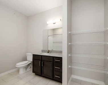 2551 Guadalupe St - Photo Thumbnail 10