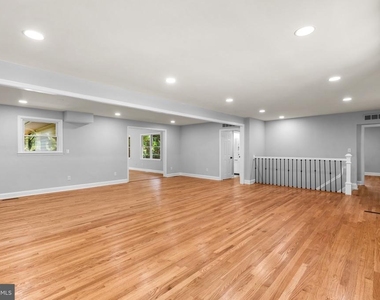 14906 Dunstan Lane - Photo Thumbnail 8