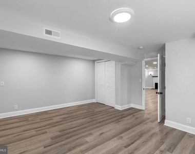 14906 Dunstan Lane - Photo Thumbnail 36