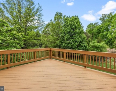 530 Limerick Circle - Photo Thumbnail 13
