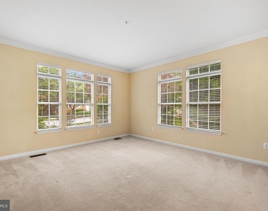 530 Limerick Circle - Photo Thumbnail 16
