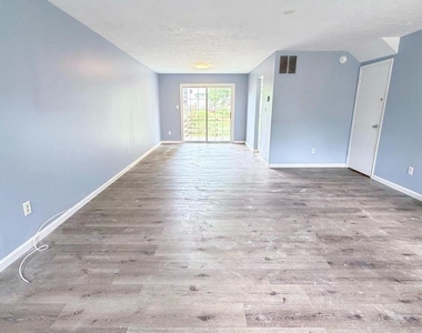 12 Hallview Court - Photo Thumbnail 1