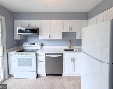 12 Hallview Court - Photo Thumbnail 3