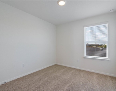 2515 Caleb Asher Loop - Photo Thumbnail 11