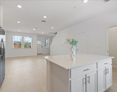 2515 Caleb Asher Loop - Photo Thumbnail 8