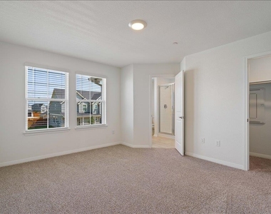 2515 Caleb Asher Loop - Photo Thumbnail 3