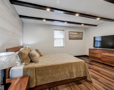 4010 Linkwood Road - Photo Thumbnail 12