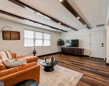 4000 Linkwood Road - Photo Thumbnail 7