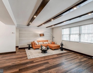 4000 Linkwood Road - Photo Thumbnail 9