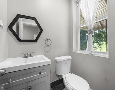 514 Oakland Avenue - Photo Thumbnail 12