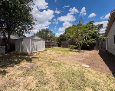 13004 Campos Dr - Photo Thumbnail 32